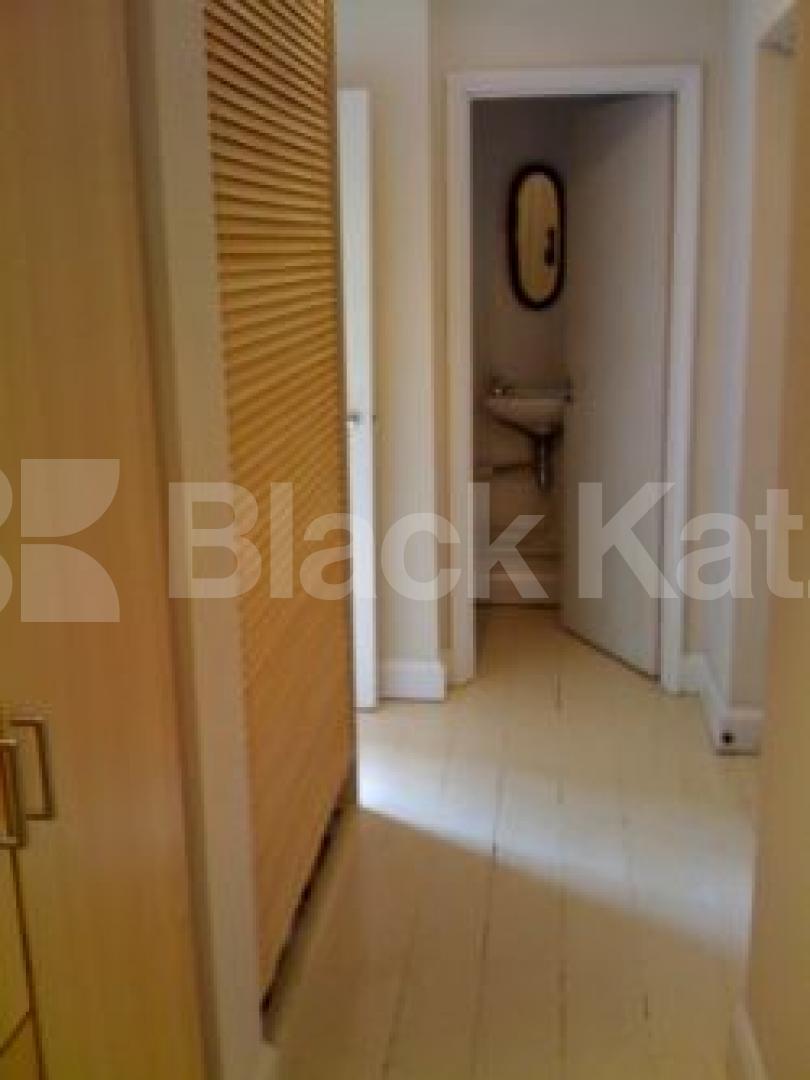 			New Instruction, 1 Bedroom, 1 bath, 1 reception Flat			 Britannia Walk, Kings Cross